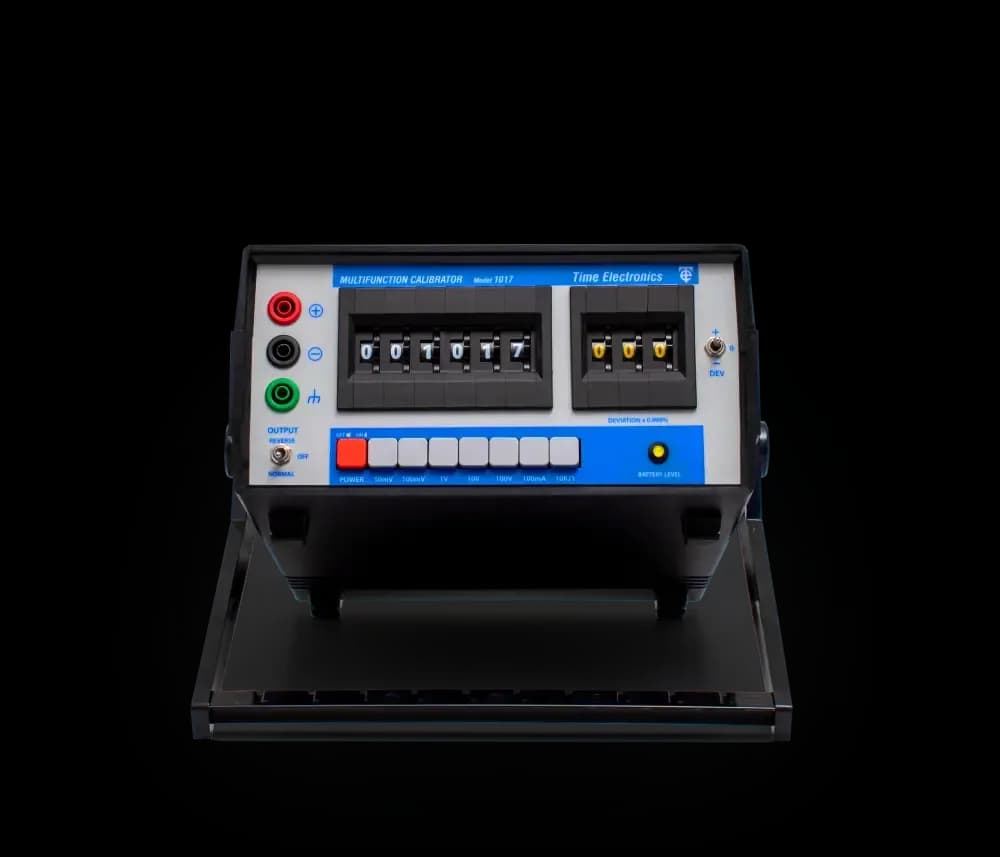 1017 DC V/I/R Multifunction Calibrator